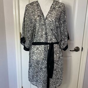 SONOMA Good For Life Bicolor Floral Kimona OSFM Black Print